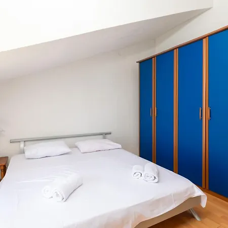Morena Penthouse Макарська